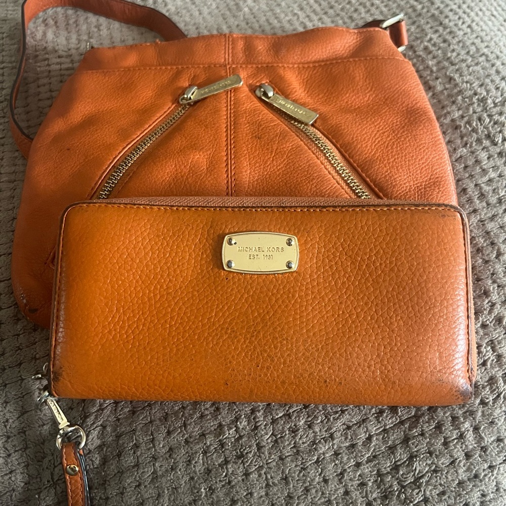 Michael Kors Tangerine Crossbody and Wallet Set